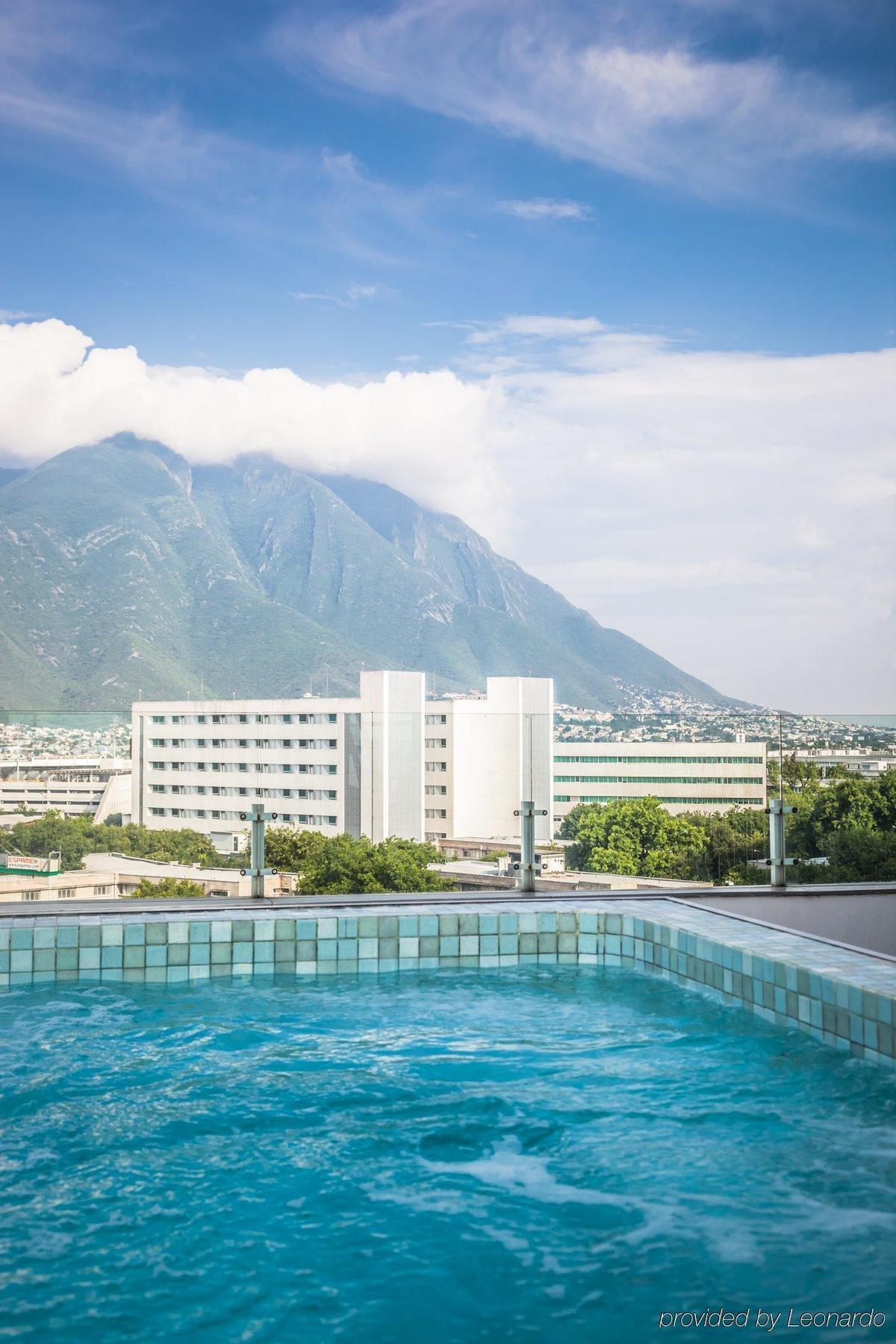 Fiesta Inn Monterrey Tecnologico Exterior photo