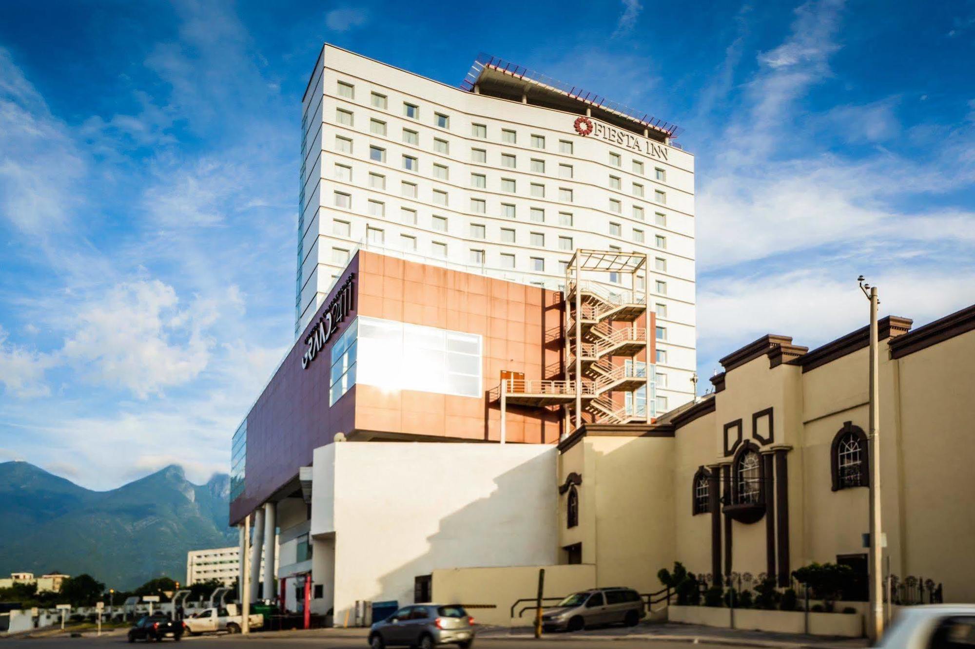 Fiesta Inn Monterrey Tecnologico Exterior photo